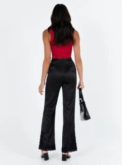 Princess Polly Batten Pants Black -Chic Clothing Shop 4 modelinfo josie us2 22dd3be6 9117 4635 8563 ecd13910f744