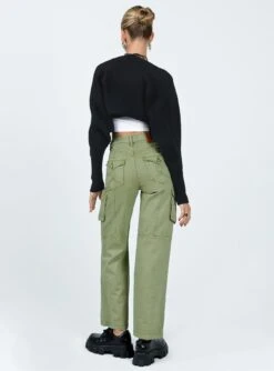 Oswell Cargo Pants Green 9 Oswell Cargo Pants Green -Chic Clothing Shop 4 modelinfo kiana us2 62dd3a73 d8a3 4794 a78f cf9606b2d144