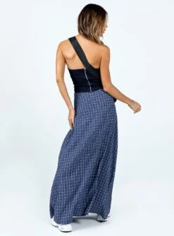 Princess Polly Janee Maxi Skirt Navy 10 Princess Polly Janee Maxi Skirt Navy -Chic Clothing Shop 4 modelinfo kinsey us2 a4cc8d8a 70a1 4358 a083 0b3616a5c8c0
