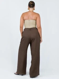 La Quinta Pant Dark Chocolate 9 La Quinta Pant Dark Chocolate -Chic Clothing Shop 4 modelinfo mikayla us6 956f511d 347b 44e2 9597 91617a9f7aed