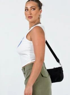 Princess Polly Aspects Flower Tank White -Chic Clothing Shop 4 modelinfo mikayla us8 6e022399 5e6a 4d83 b841 93f835d91678