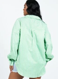 Princess Polly Swindon Shirt Green Stripe -Chic Clothing Shop 4 modelinfo rheanna us6 205b165c 4e11 4455 ac27 77bbe0b6e434
