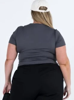 Lowell Top Grey Curve -Chic Clothing Shop 4 modelinfo riley us14 0bb2b084 113a 4a8d 95de f270050ba4b8