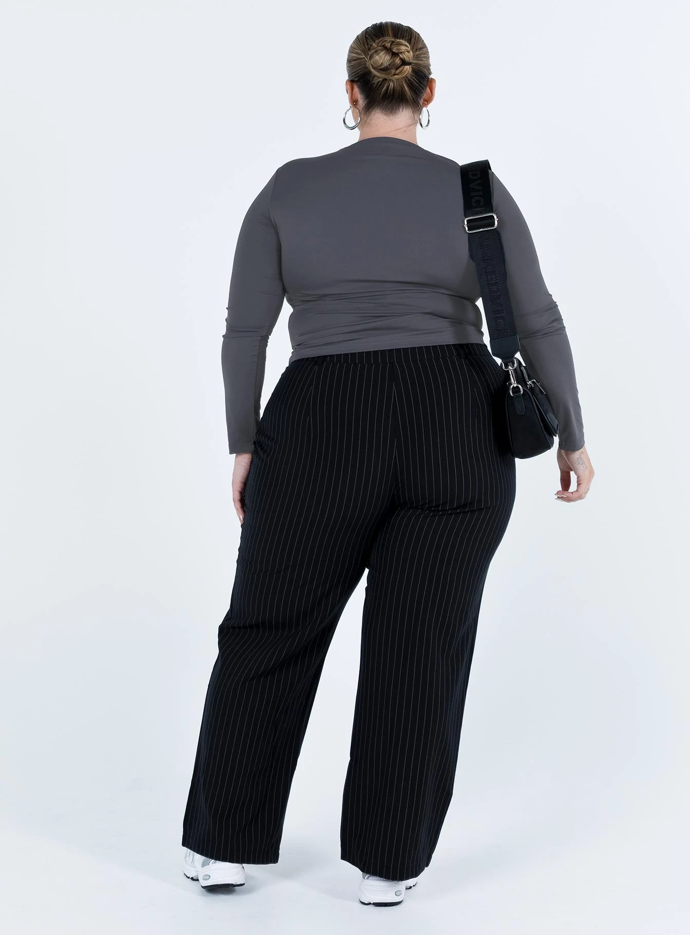 Titius Pants Black Curve 5 Titius Pants Black Curve - Image 5