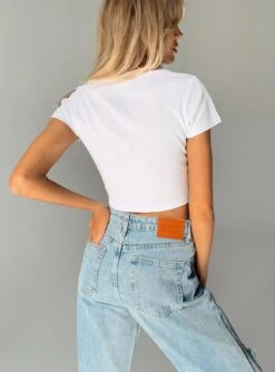 Princess Polly Scooby-Doo Surf's Up Cropped Tee White -Chic Clothing Shop 4 842160da ddca 4fe1 9154 a28f4fe834d1