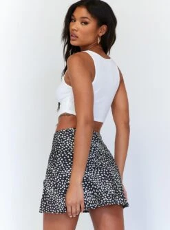 Princess Polly Midnight Wander Mini Skirt Black Leopard -Chic Clothing Shop 4 944dbeb5 2a80 4741 9756 5047960ad0bd