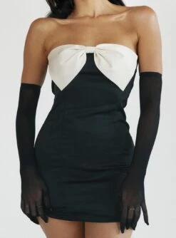 Princess Polly Kesy Bow Tie Mini Dress Black -Chic Clothing Shop 5 model info Rona us4 97c56610 3b1b 40a7 82c3 5e63348df8de