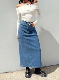 Princess Polly Harben Denim Maxi Skirt -Chic Clothing Shop 5 modelinfo Amelia us2 f940f3e4 20f2 4595 b176 5c4352bfcbe9