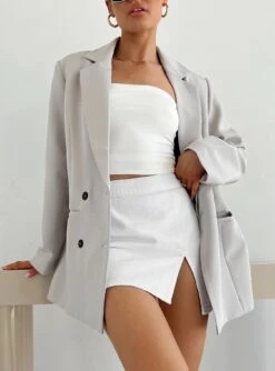 Princess Polly The Lola Mini Skirt White -Chic Clothing Shop 5 modelinfo Millie us4 0e6ae462 240a 4619 9f94 bff0abd21a2e