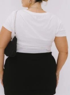 Organic Be Kind Charity Baby Tee Cream Curve -Chic Clothing Shop 5 modelinfo Riley us14 57987618 bb1d 4c6f 95d4 90871278b497