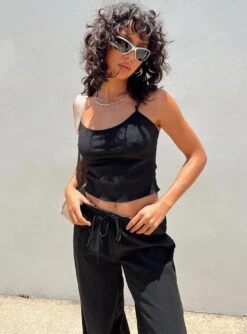 Paigey Set Black 11 Paigey Set Black -Chic Clothing Shop 5 modelinfo Tamika us2 0825833b 60b3 4b9f a047 e37b2682d5e8