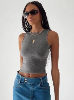 Princess Polly Shaina Top Slate -Chic Clothing Shop 5 modelinfo ayaana us2 de3bccda 0def 48a0 9c7c 5374c74b5cfc