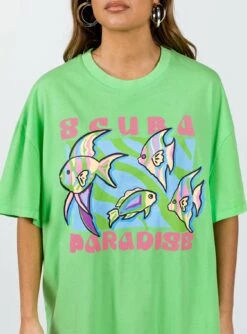 Scuba Paradise Oversize Tee Green 11 Scuba Paradise Oversize Tee Green -Chic Clothing Shop 5 modelinfo elise us2 8e4bb900 94c3 4b91 9abd 2998c3b0c6cd