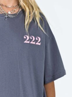 Princess Polly 222 Alignment Oversized Tee Slate -Chic Clothing Shop 5 modelinfo elly us2 819259b6 a085 4aef b643 34bdf30863e8