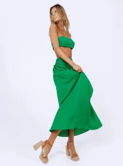 Princess Polly Tatie Set Green 11 Princess Polly Tatie Set Green -Chic Clothing Shop 5 modelinfo fiona us0 ad7ddf5f 8ca6 453f 9951 89eb071351c0