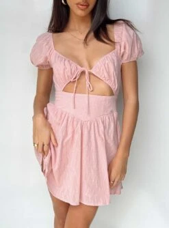 Chic Clothing Shop -Chic Clothing Shop 5 modelinfo jess us2 f1fe578b 440e 4b67 84b6 8680f2f6fa47