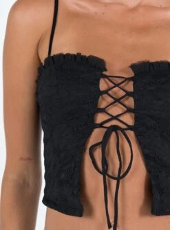 Princess Polly Marloe Top Black 13 Princess Polly Marloe Top Black -Chic Clothing Shop 5 modelinfo kiana us2 b4c7935e a48e 4519 a2b6 60c3c3c53071