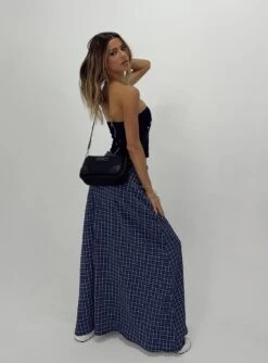Princess Polly Janee Maxi Skirt Navy 11 Princess Polly Janee Maxi Skirt Navy -Chic Clothing Shop 5 modelinfo kinsey us2 7f9184fe 09a9 425f 815e 919bb29d5a06