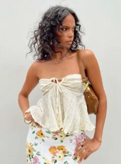 Princess Polly Long Summer Nights Top Ivory -Chic Clothing Shop 5 modelinfo kristen us2 33de04a0 c4d1 4659 8fe0 1c35b42e8e40