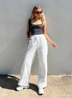 Linden Bodysuit Slate -Chic Clothing Shop 6 modelinfo emma us2 e4e8325c 2cfb 4117 84a9 bdfc0f9ce05e