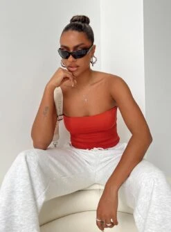 Kantor Tube Top Orange -Chic Clothing Shop 6 modelinfo lola us4 68c1a0d4 b841 4d3d be03 84d60e66c285