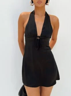 Lanier Mini Dress Black -Chic Clothing Shop 6 modelinfo millicent us2 2032ad32 ac48 4ebb 8bc6 c9e2c6c0eb5a