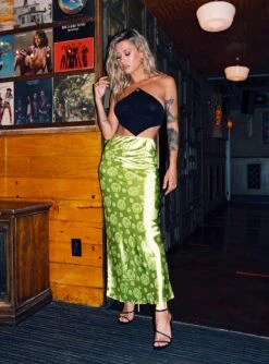 Princess Polly Hailey Midi Skirt Green 19 Princess Polly Hailey Midi Skirt Green -Chic Clothing Shop HAILEYMIDISKIRTGREEN 1232d45e 3842 49e2 a34b bbb2b75da6b1
