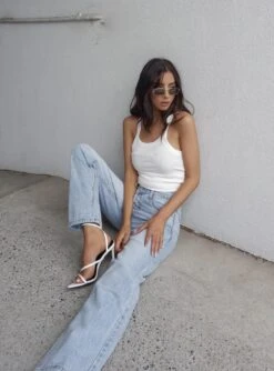 Holly Asymmetric Straight Leg Jean Light Wash Denim Petite -Chic Clothing Shop LILA TOP WHITE HOLLY ASYMMETRIC STRAIGHT LEG JEAN LIGHT WASH DENIM fe6b6d2a 232e 4419 a790 b648a97d81f3