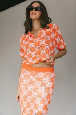 Byron Bay Crochet Buttoned Top Sunset 23 Byron Bay Crochet Buttoned Top Sunset -Chic Clothing Shop ST3654D T 20SUNSET 1