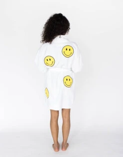 All Smiles White Short Applique Robe 5 All Smiles White Short Applique Robe -Chic Clothing Shop aegean apparel all smiles white short applique rob 2
